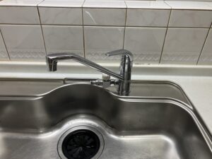 京都キッチン取付け隊　ワンホールシングル水栓の取替　施工前